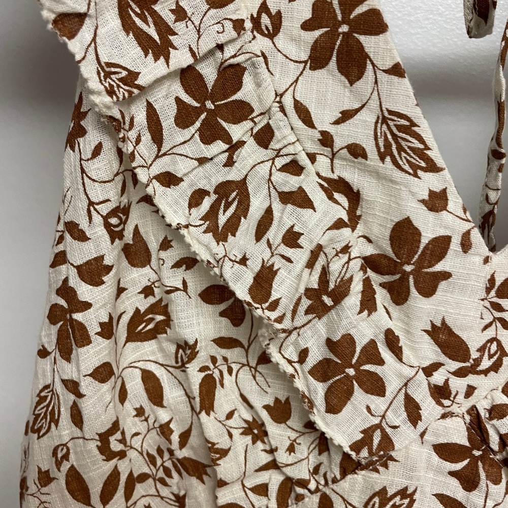 NWOT Linen Ruffle Top - Picture 3 of 3